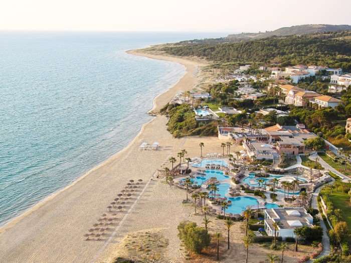 GRECOTEL LUX ME OASIS AT RIVIERA OLYMPIA & AQUA PARK