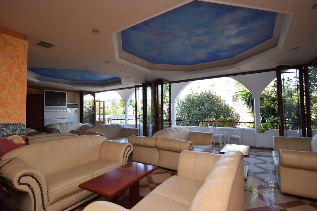 GOUVIA HOTEL 4