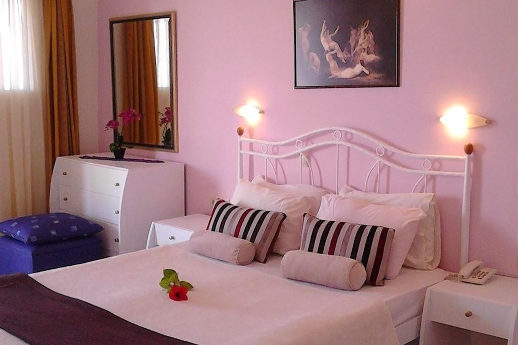 CRETA SUITES 3