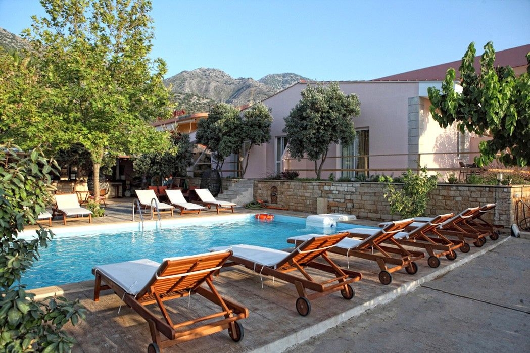 NIRIIDES VILLAS