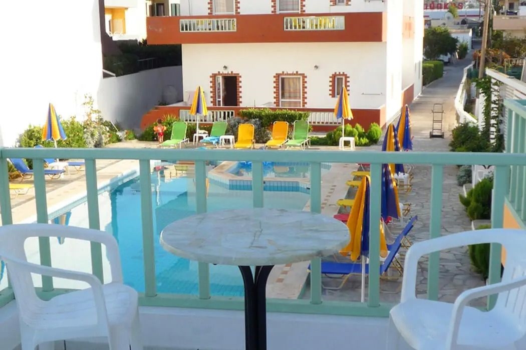 HARIS BEACH APARTMENTS 4
