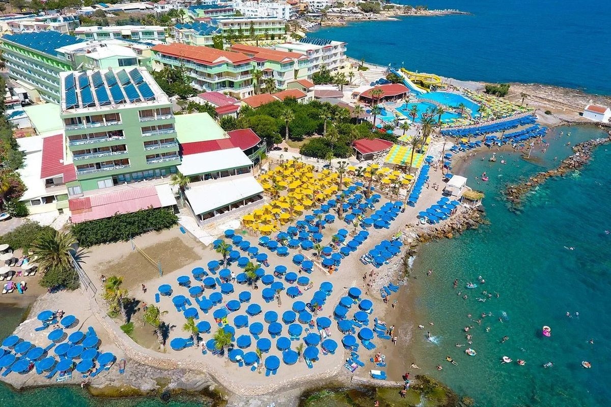 ERI BEACH 4