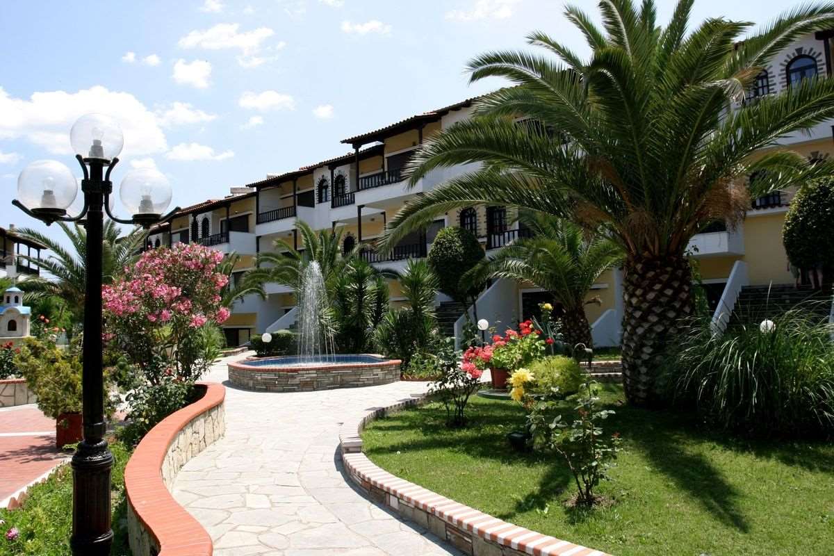IOLI VILLAGE HOTEL 3