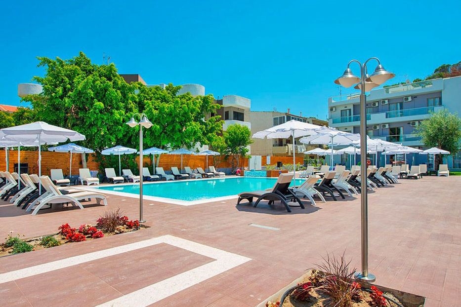 SUNNY DAYS HOTEL & RESORT 2