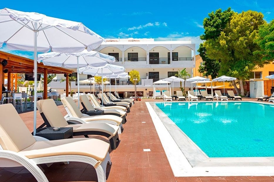 SUNNY DAYS HOTEL & RESORT 3