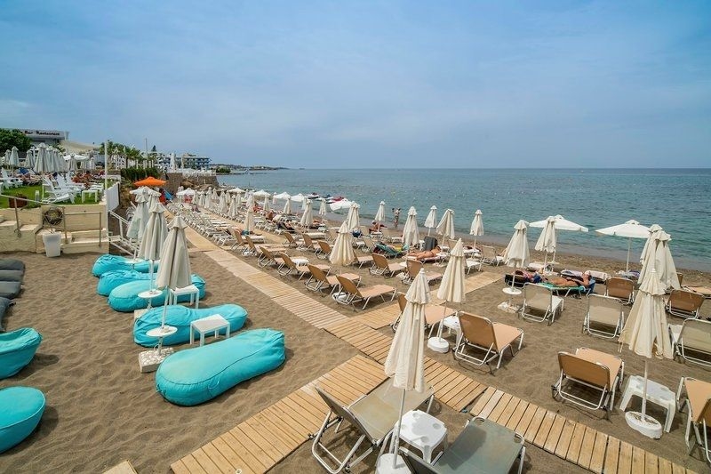 GOLDEN BEACH 2