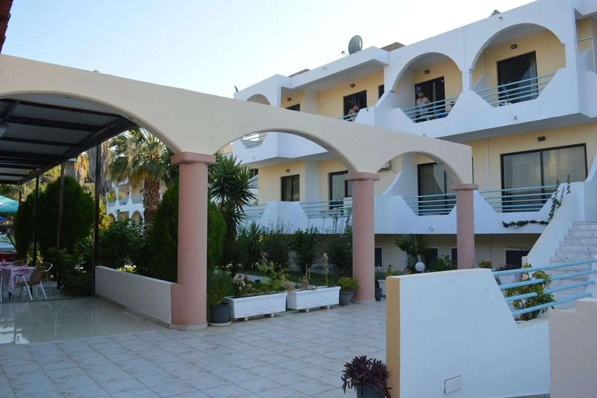 Pokaż wszystkie zdjęcia