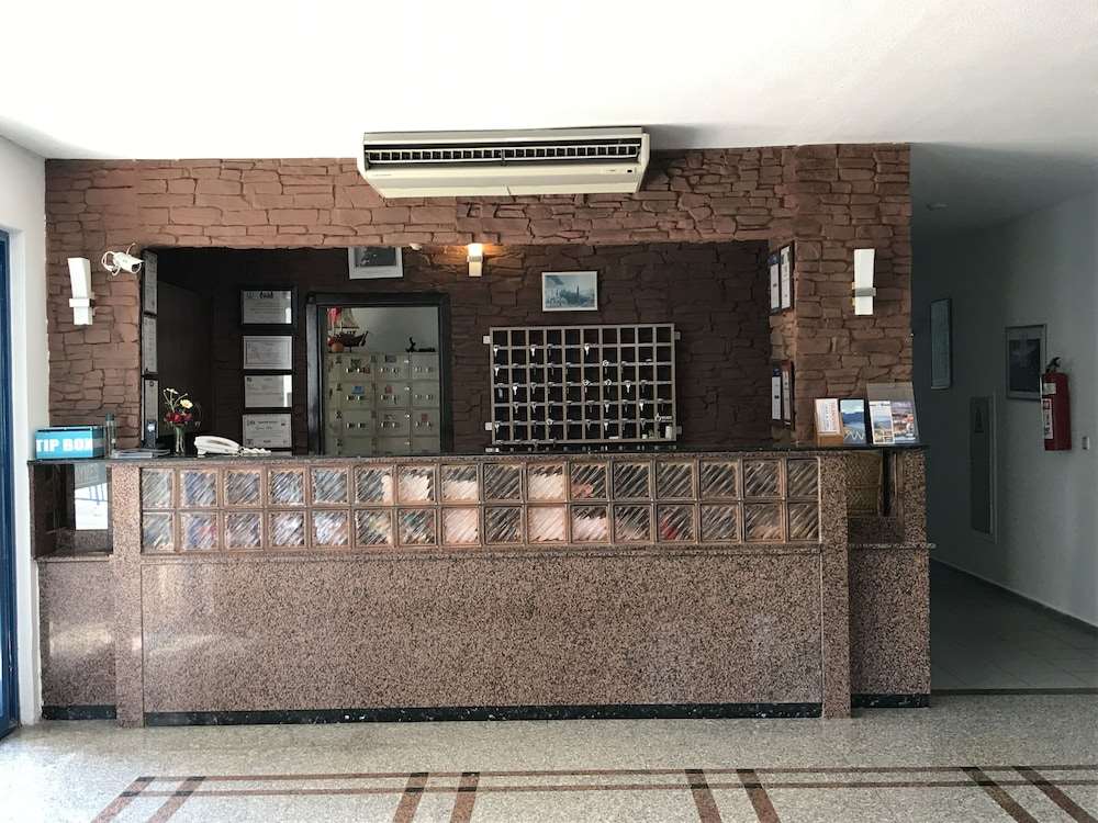 Aymes Hotel 3