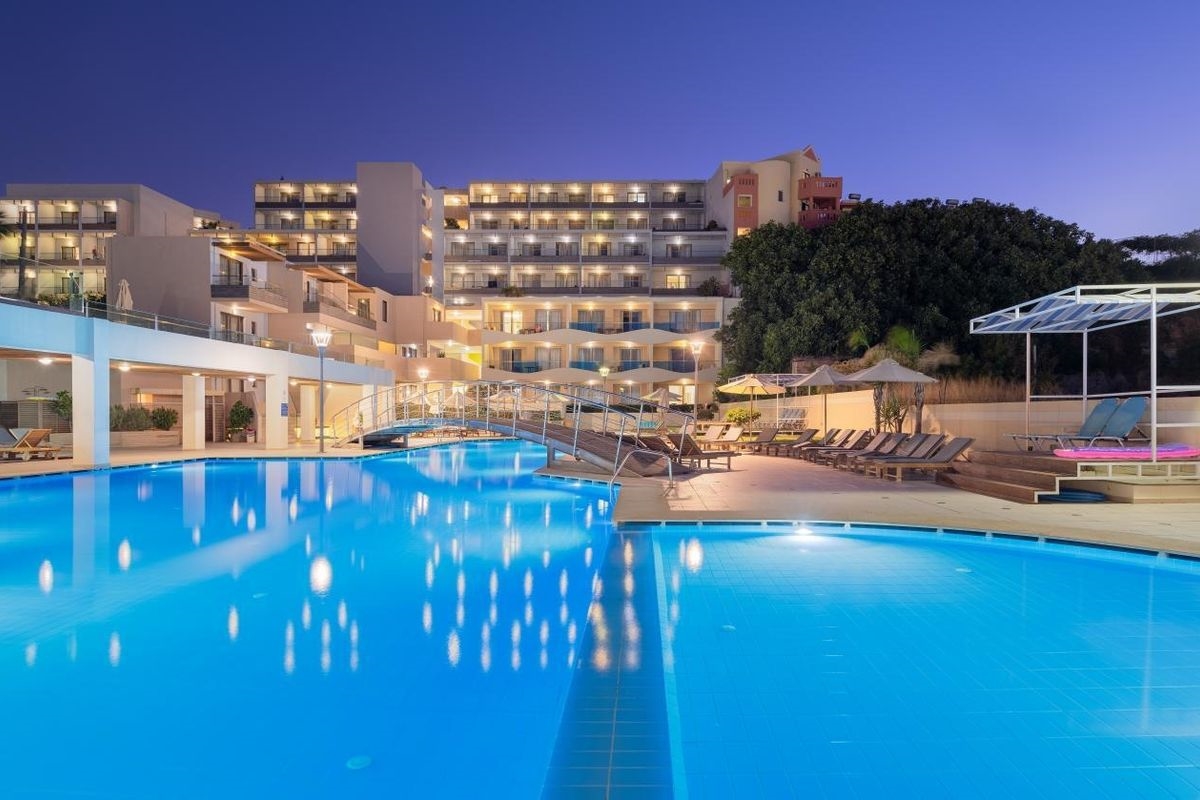 IOLIDA BEACH 4