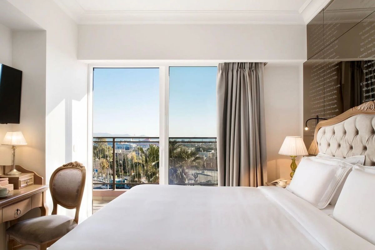 LEGACY GASTRO SUITES
