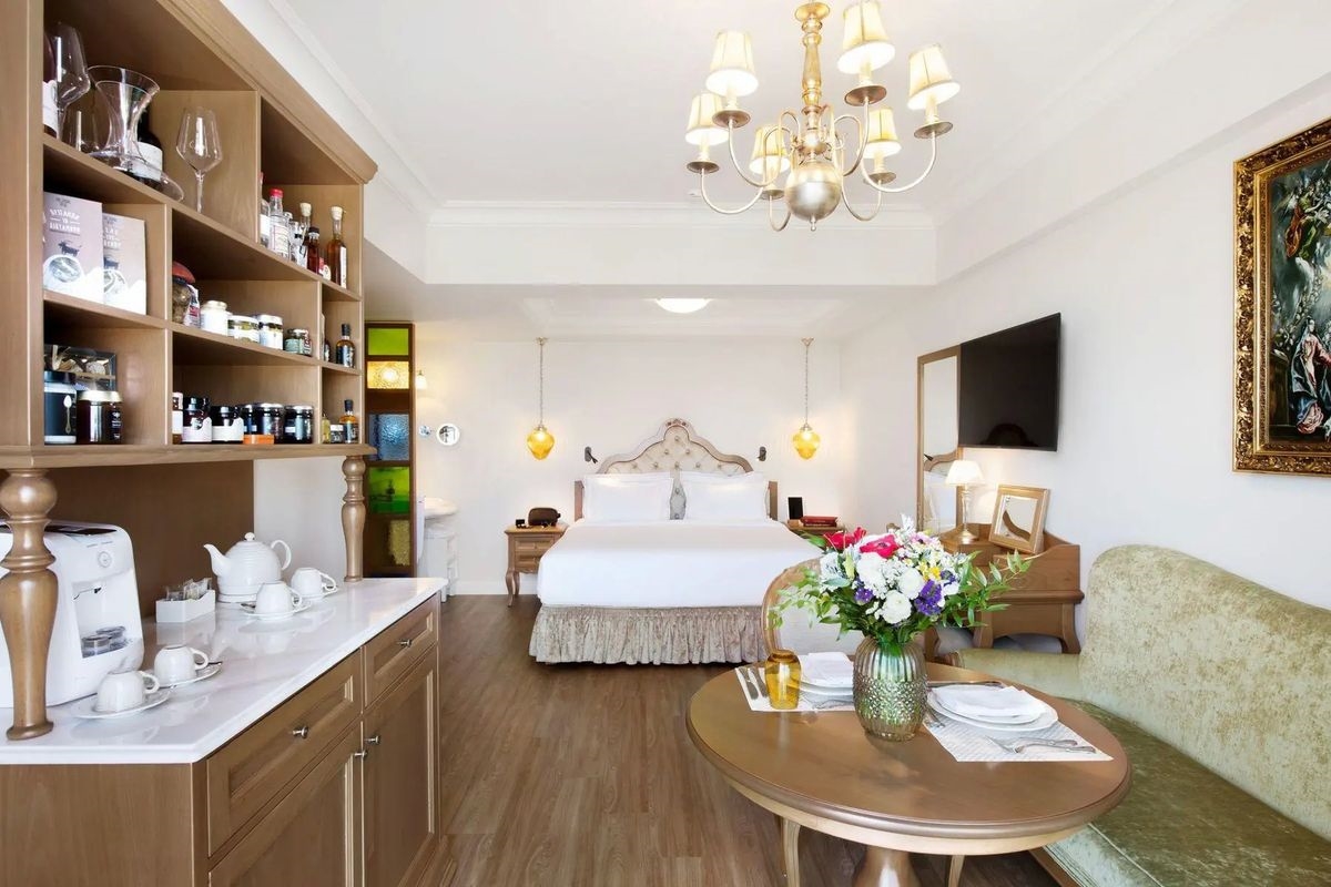 LEGACY GASTRO SUITES 3