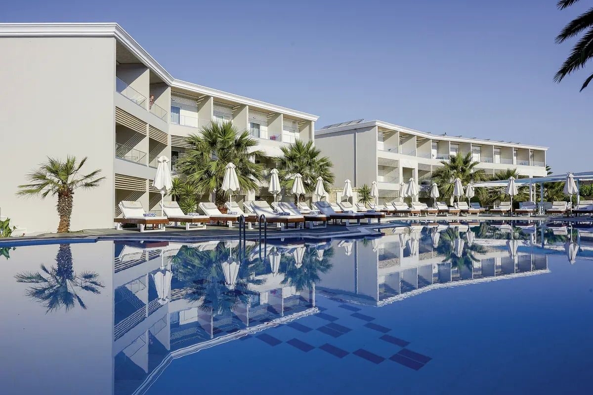 KNOSSOS BEACH Bungalows & Suites
