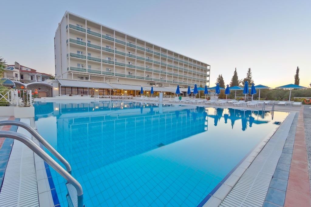 PALMARIVA BEACH HOTEL 2