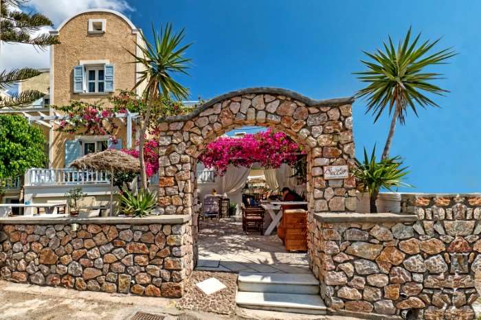 SELLADA APARTMENTS SANTORINI