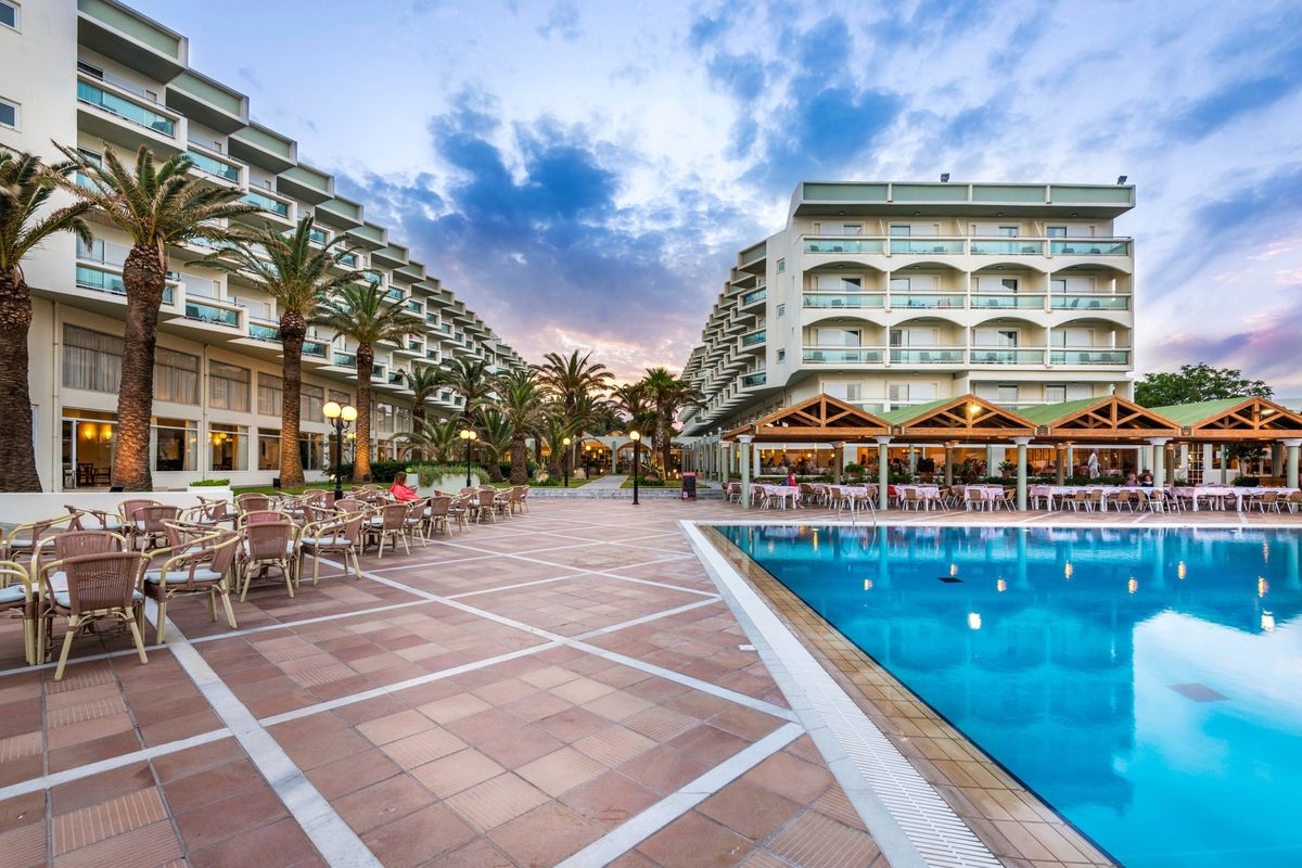 APOLLO BEACH RHODES 4