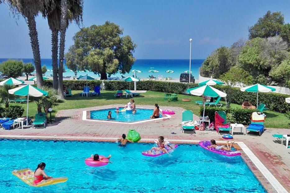 PYLEA BEACH HOTEL 5