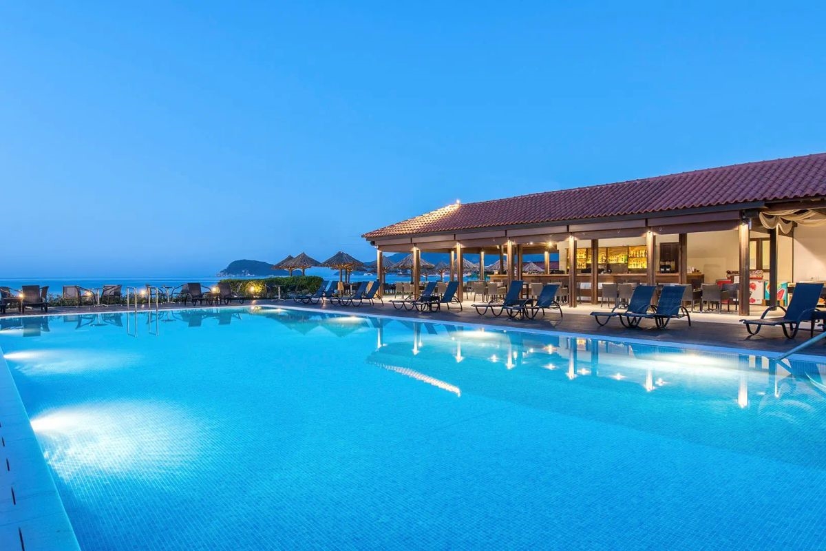 GALAXY BEACH RESORT