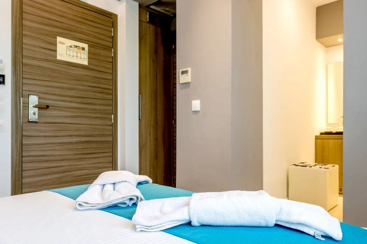 LAGARIA HOTEL AFYTOS 5