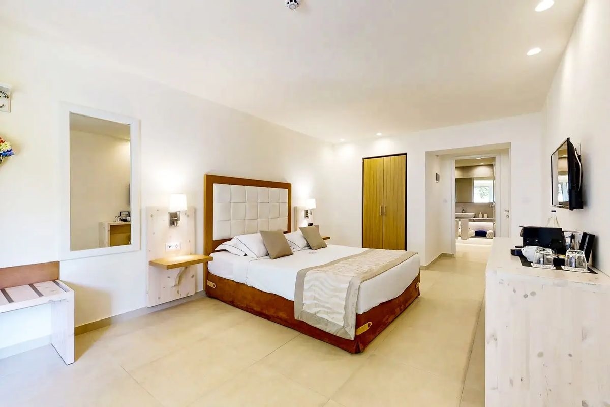 ACROTEL ATHENA RESIDENCE 5