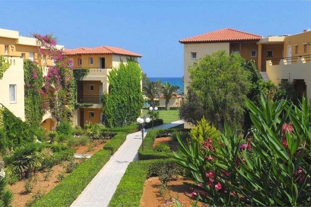 VANTARIS LUXURY BEACH RESORT 2