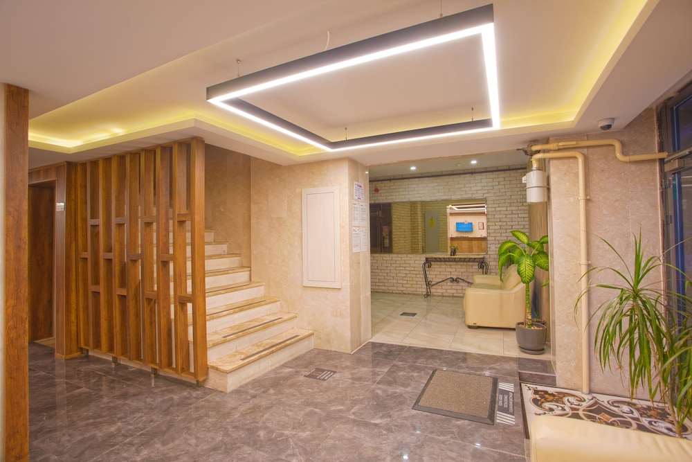 Sim Hotel 4