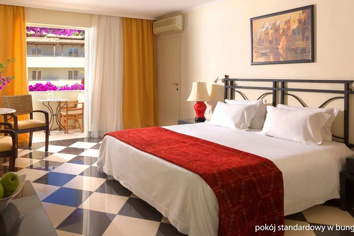 OUT OF THE BLUE RESORT & SPA 4