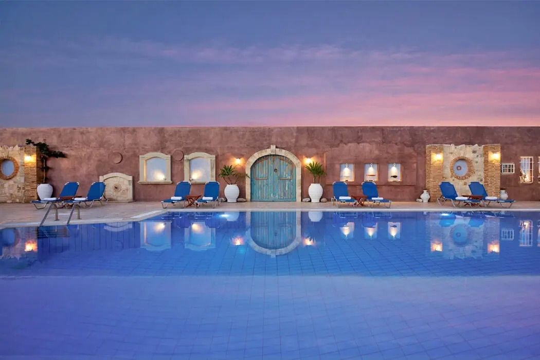 GOLDEN BAY HOTEL 2