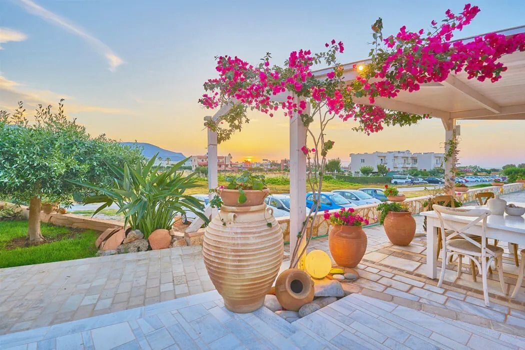 GOLDEN BAY HOTEL 5