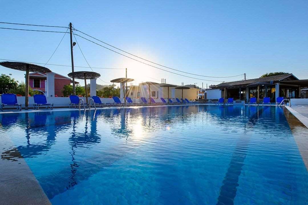 SUN GATE HOTEL 2