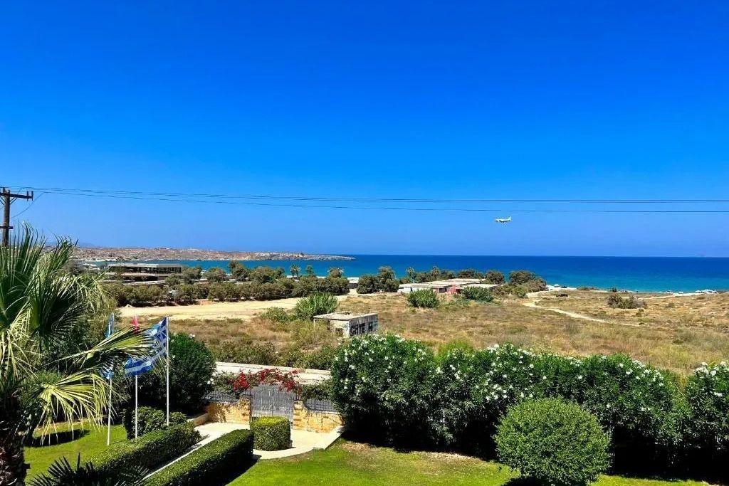 KARTEROS HOTEL 6