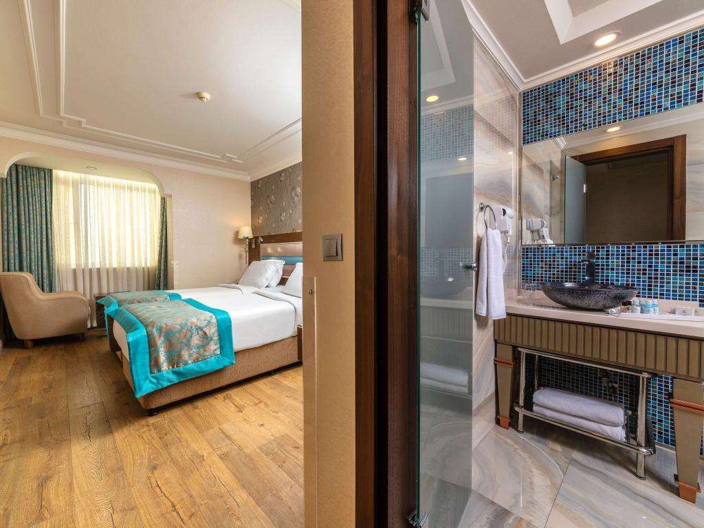 Grand Yavuz Hotel 4