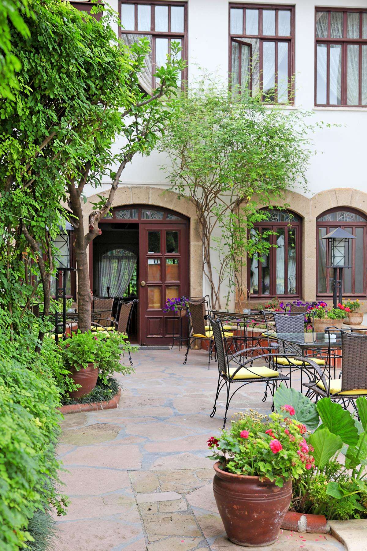 Aspen Hotel 4