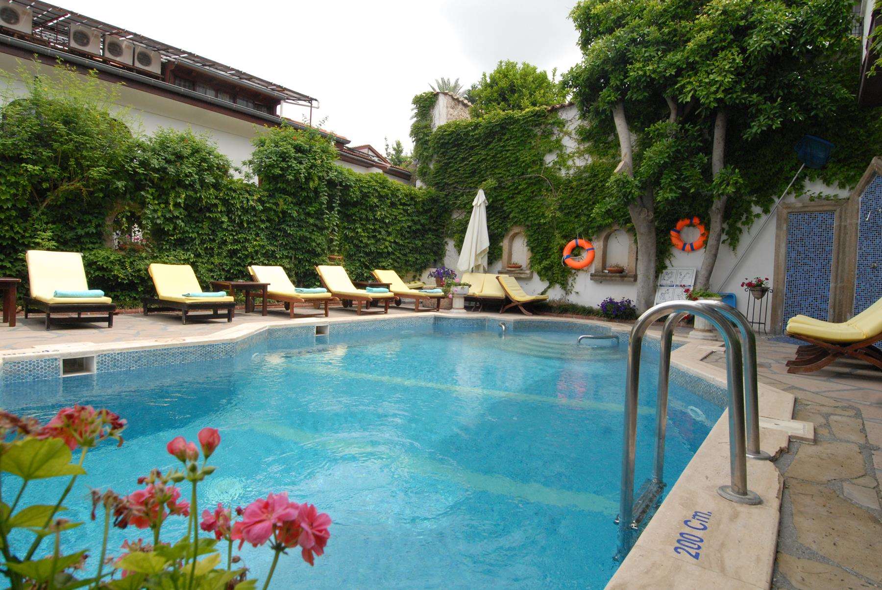 Aspen Hotel 5
