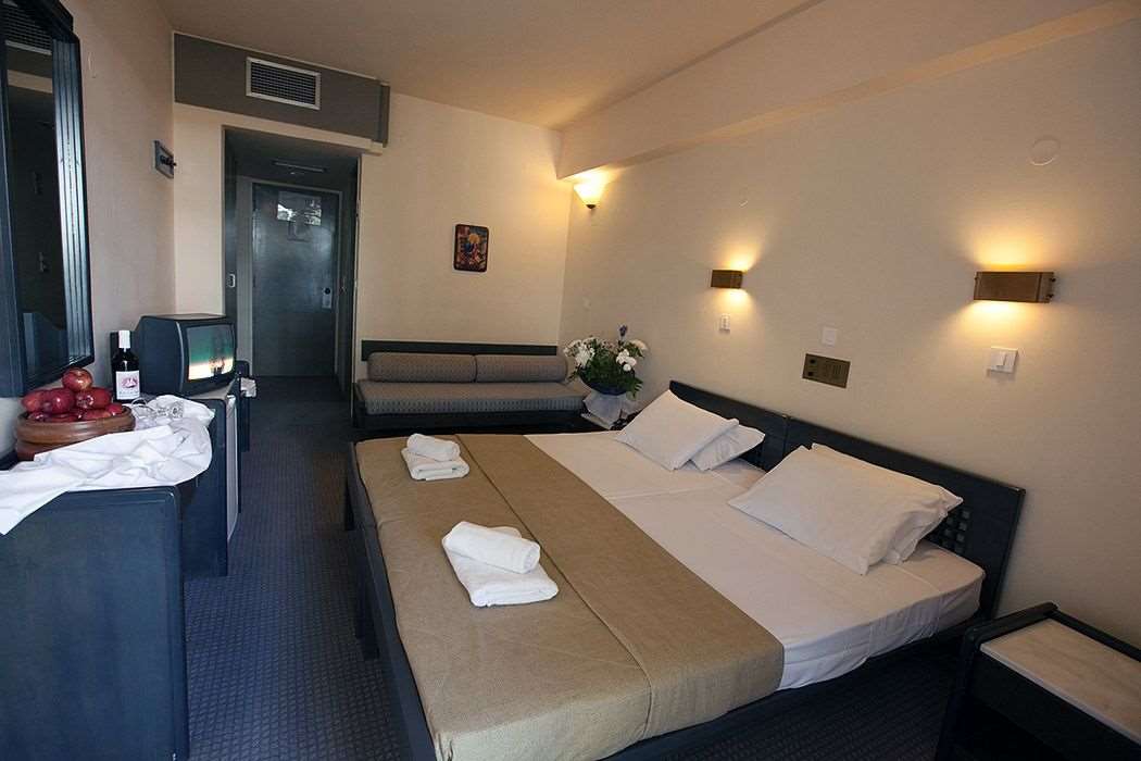 SANTA MARINA UNIQUE HOTEL 5