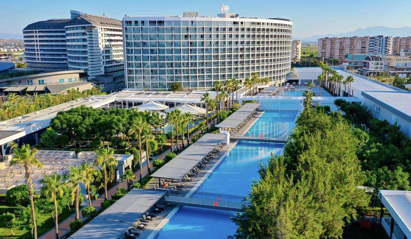 Crystal Centro Pearl Collection 3