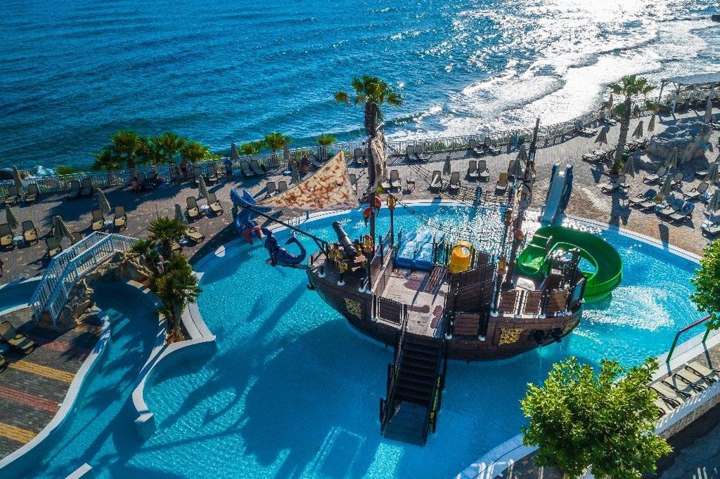 STAR BEACH VILLAGE & WATERPARK