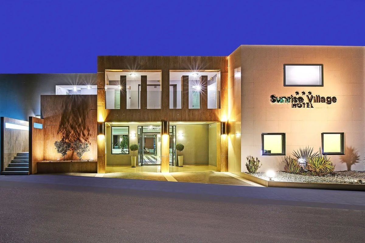 SUNRISE VILLAGE HOTEL APARTMENTS 2