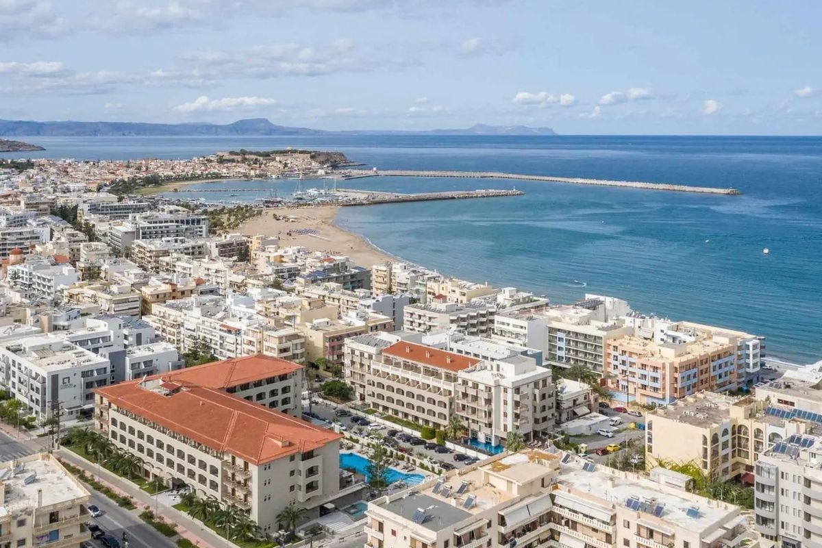 THEARTEMIS PALACE HOTEL 4