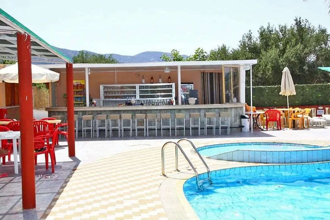 TRITON GARDEN HOTEL 4