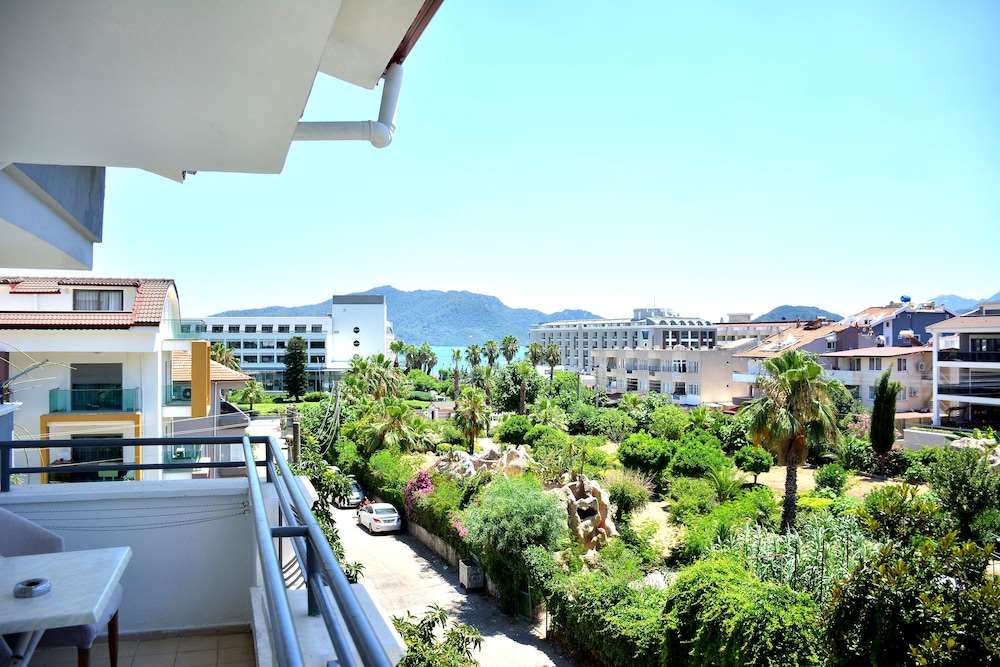 Avisos Hotel & Apartments 3
