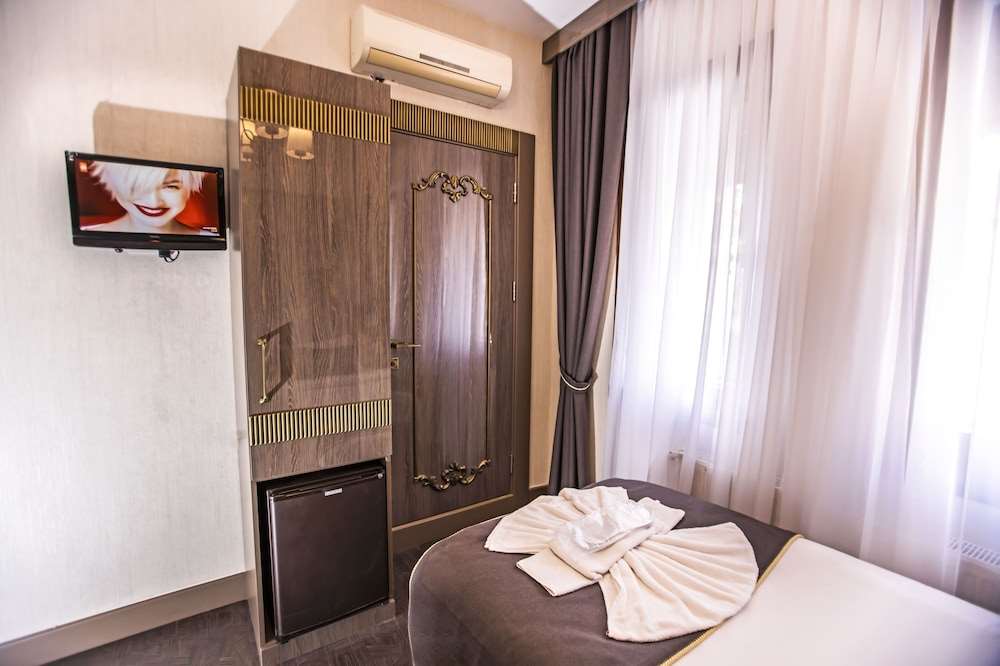 Dara Istanbul 5