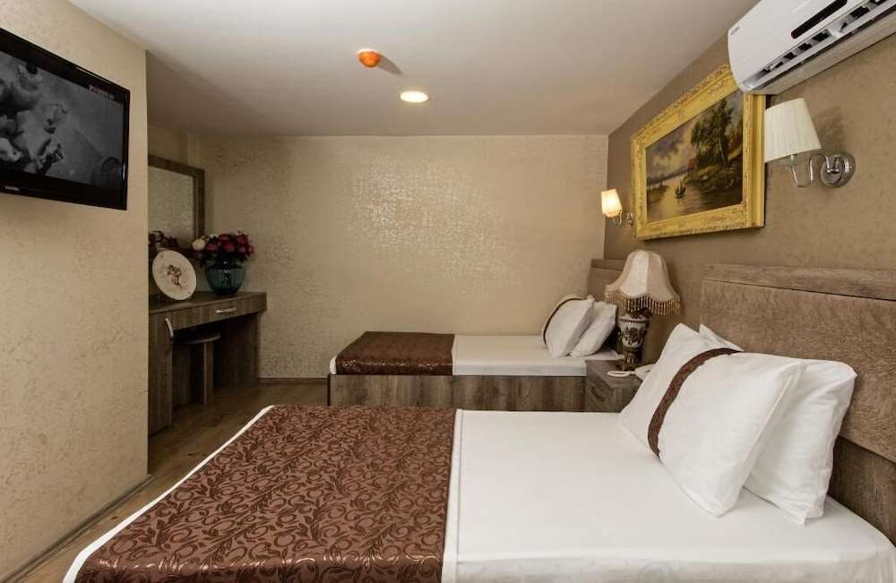 Carvan Hotel 2