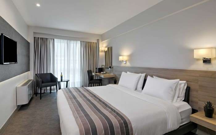 CITY CENTER HOTEL RHO 2