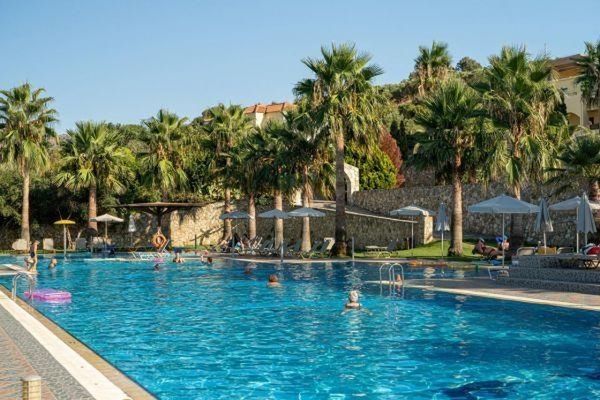 ALMYRIDA VILLAGE & WATERPARK 2