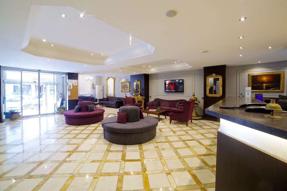 Grand Ant Hotel 3