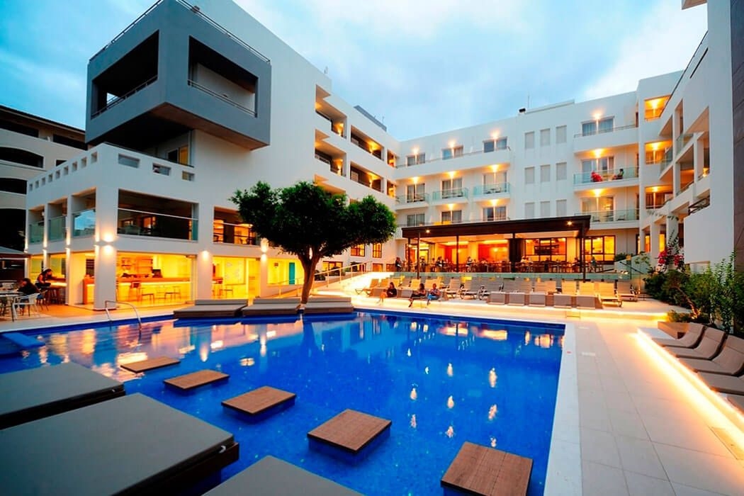 ATRIUM AMBIANCE HOTEL
