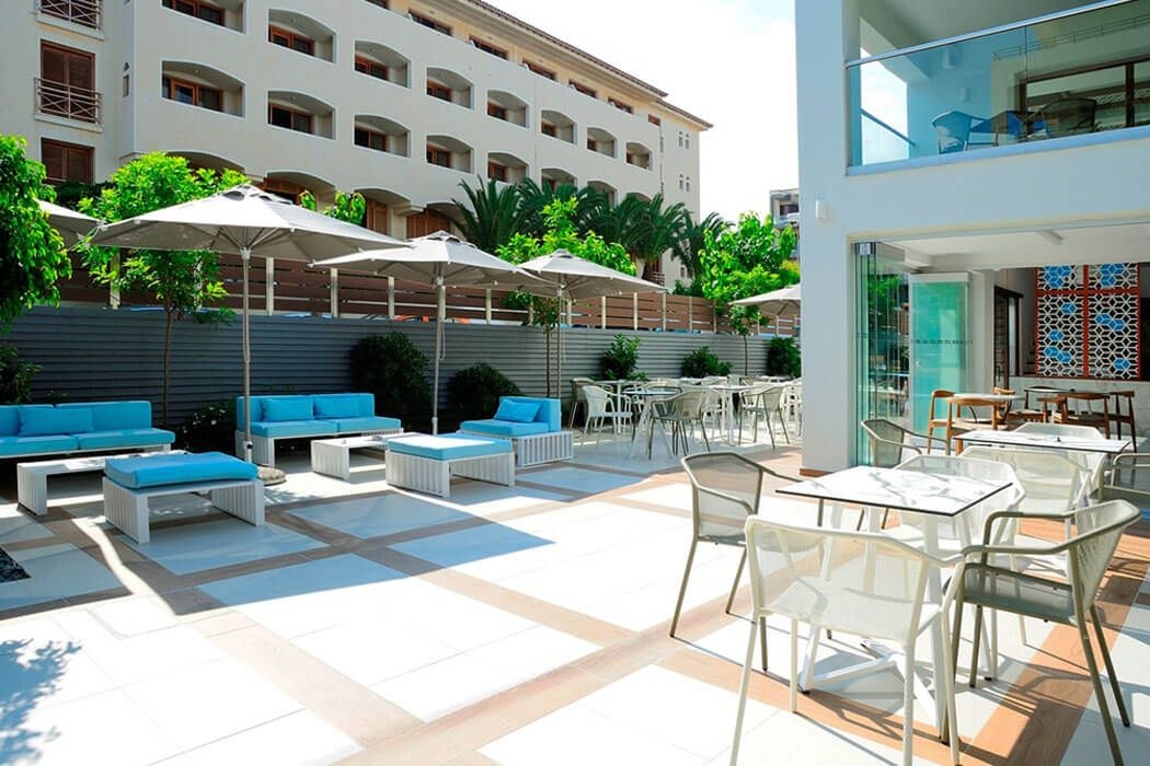 ATRIUM AMBIANCE HOTEL 4
