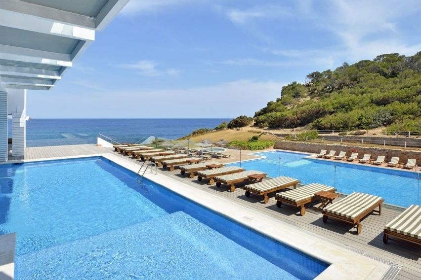 ABSOLUTE KIOTARI RESORT RHO 4