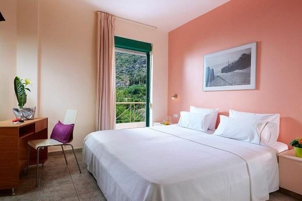 MARIAMARE APTS 5