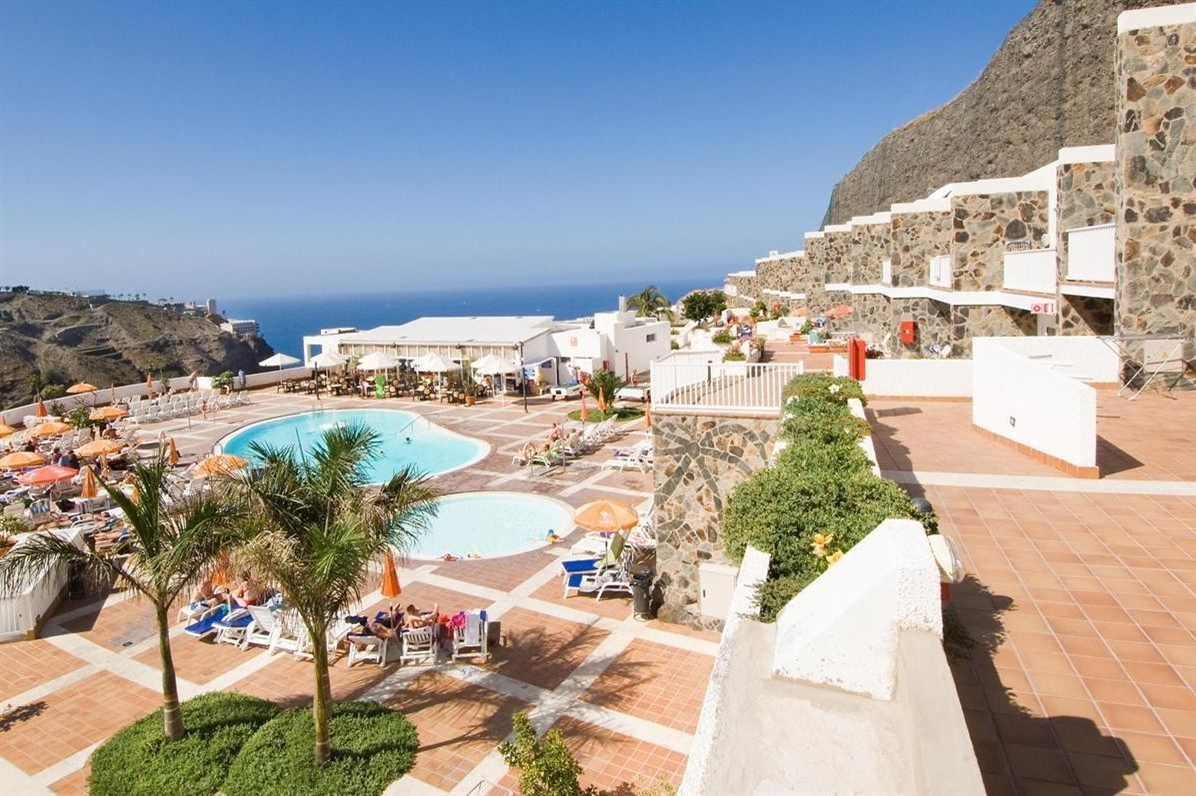 KALIA BEACH HOTEL